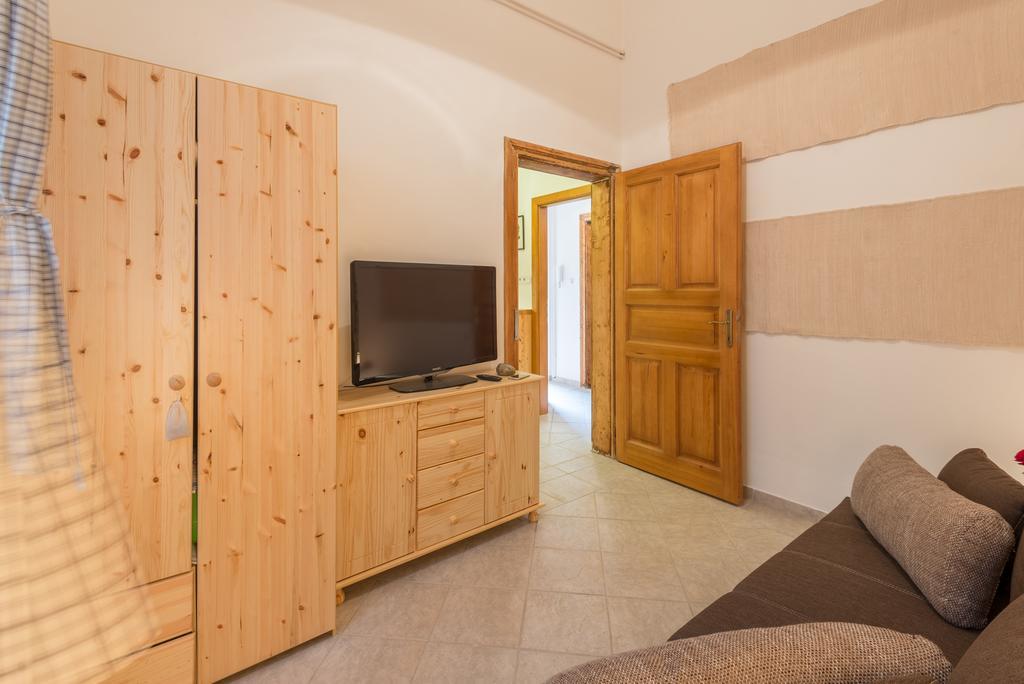 Rustic Elegance Apartamento Budapest Exterior foto